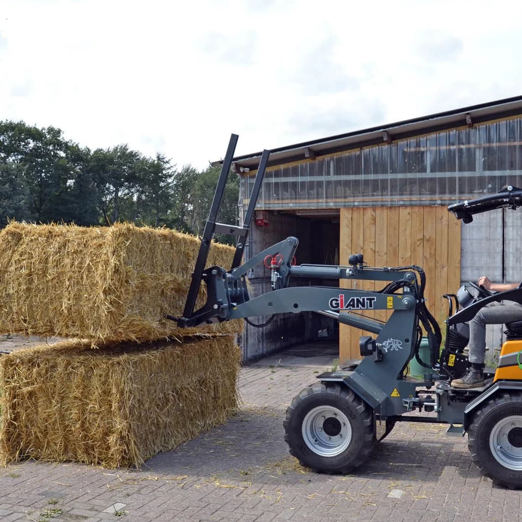 G2200E - Balenvork - Paardenhouderij
