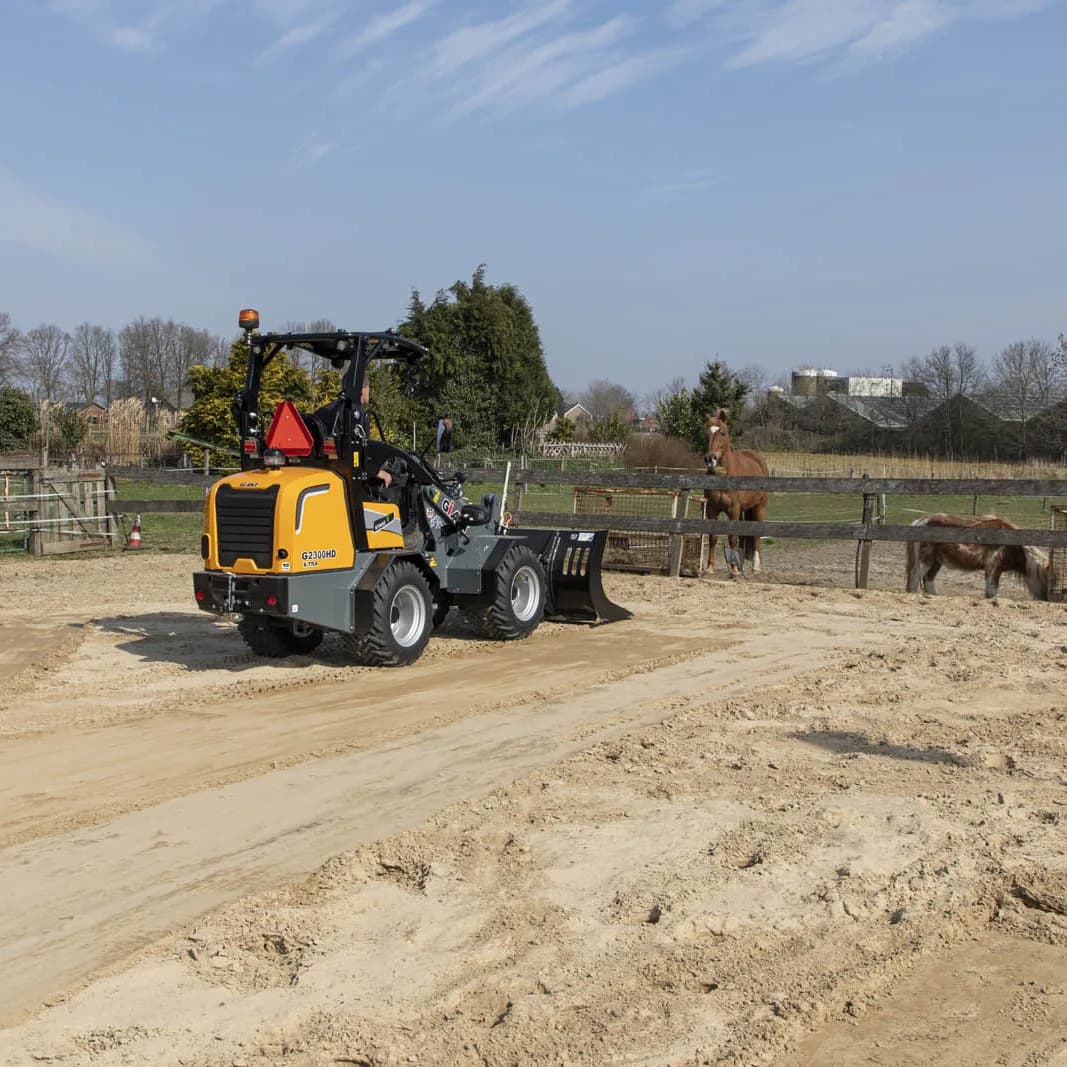 G2300 X-TRA HD - Egalisatiebak - Paardenhouderij