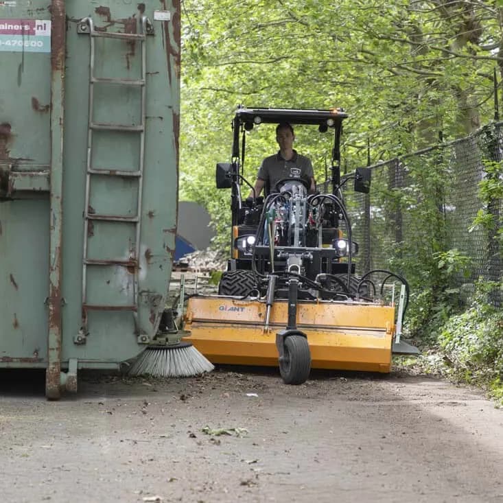G2700E X-TRA - Veegmachine - Tuin- en Landschapsinrichting