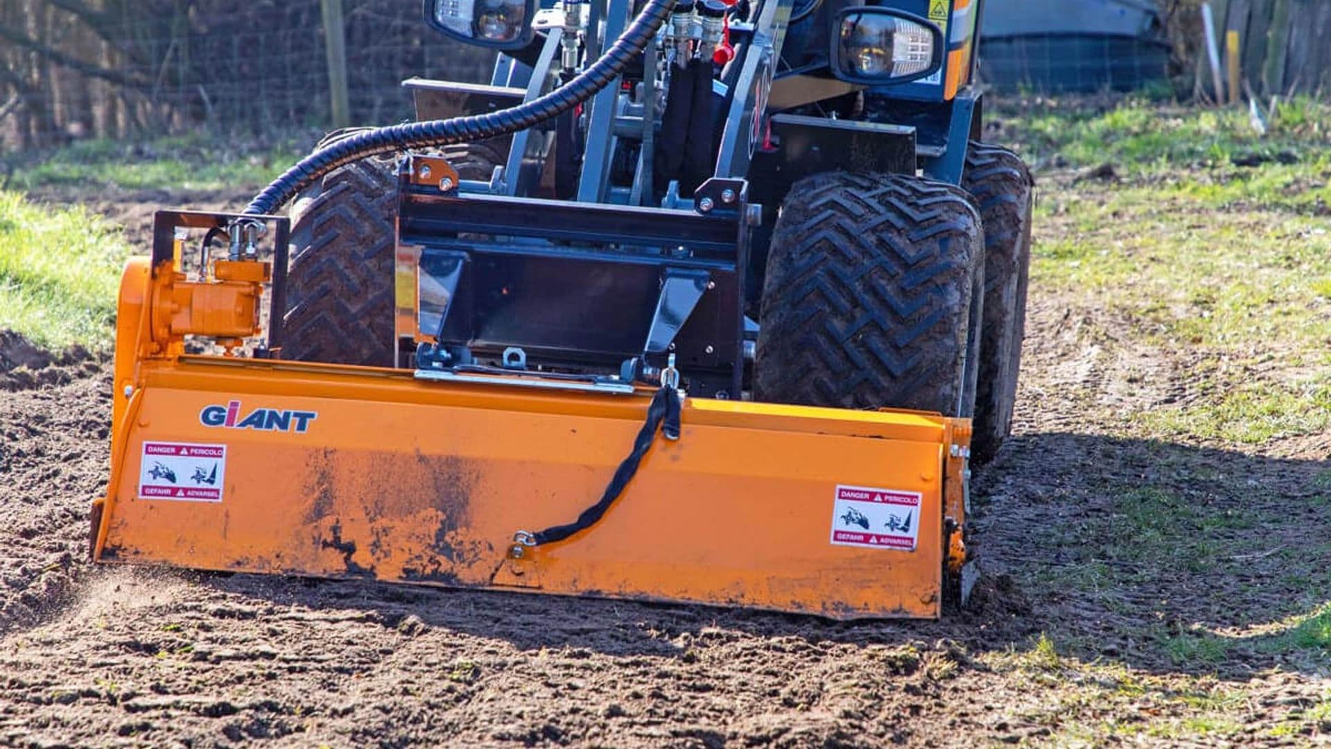 G2700E X-TRA HD - Grondfrees - Tuin- en Landschapsinrichting