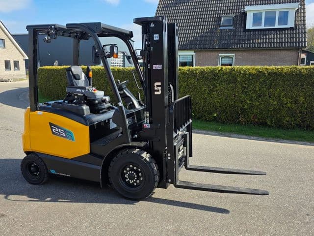 FE 25 — voorraadmachine Selles Equipment