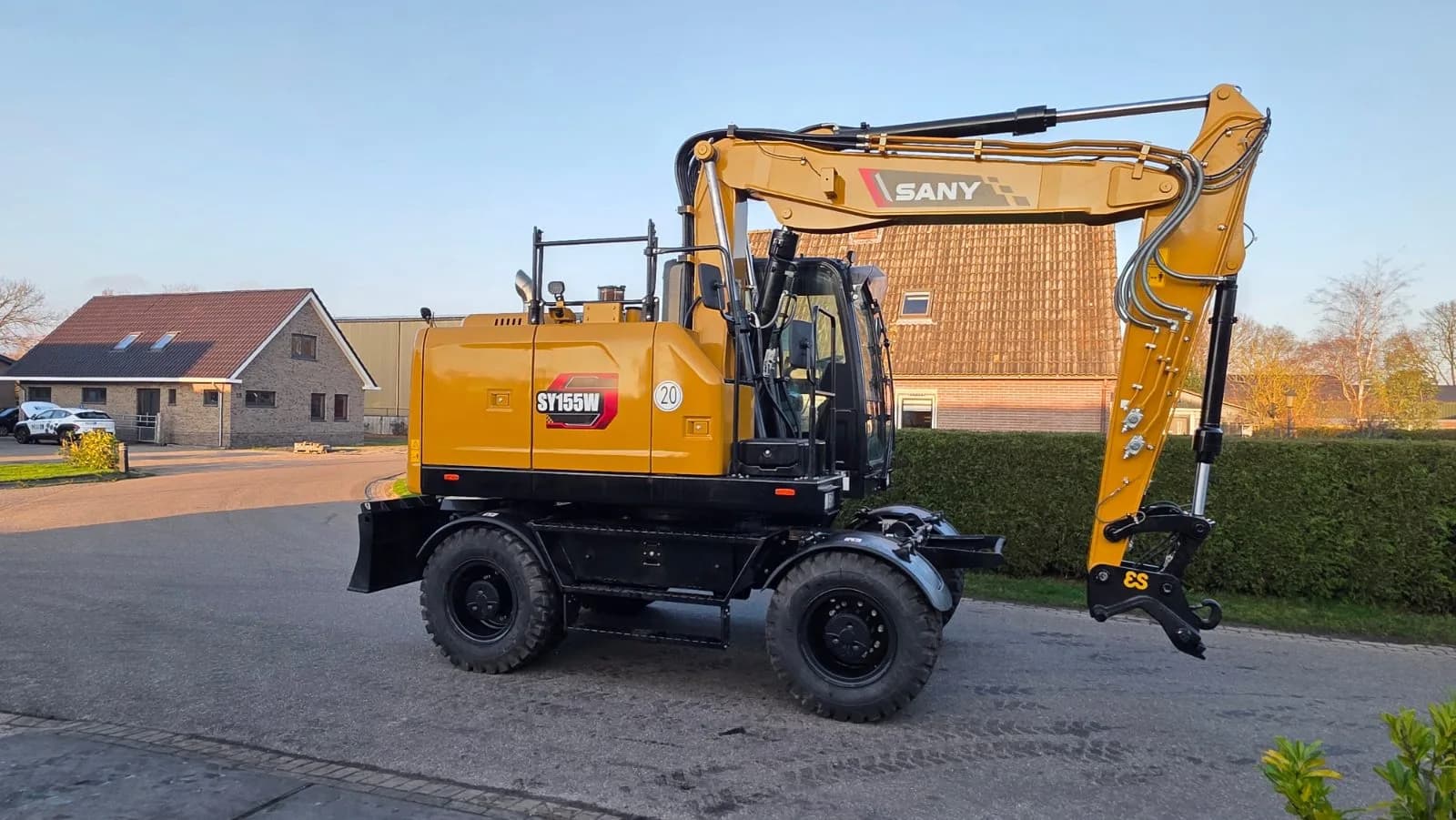 SANY SY155W nieuwe generatie, zijaanzicht